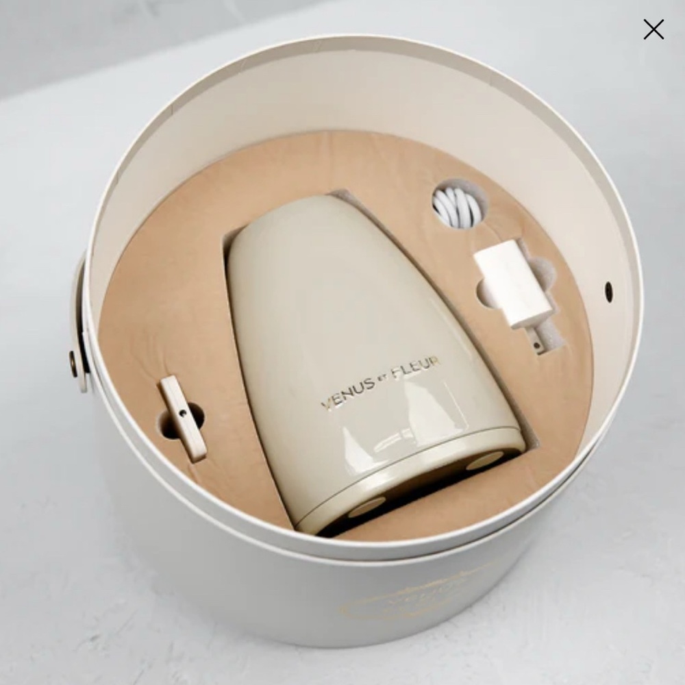 Venus Et Fleur ASCEND FRAGRANCE DIFFUSER II Retail $329 - Picture 7 of 14